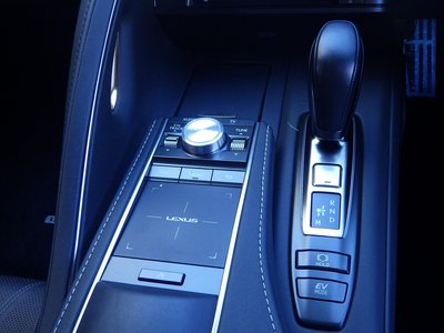 صورة مصغرة 22 لـ 2017 Lexus LC