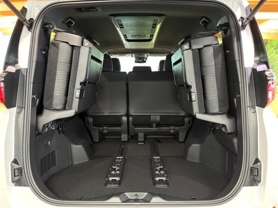 2026 Toyota ALPHARD 照片 13