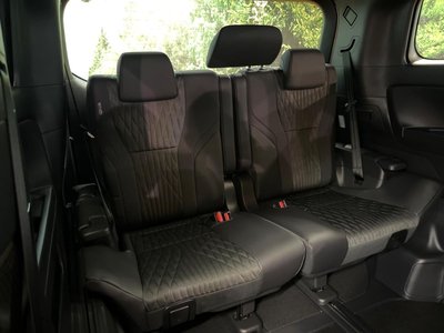 2026 Toyota ALPHARD 照片 12