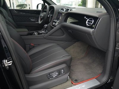 صورة مصغرة 7 لـ 2021 Bentley BENTAYGA