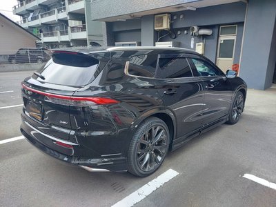 2025 Toyota CROWN ESTATE photo 5