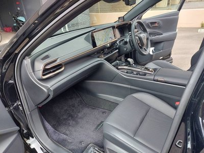 2025 Toyota CROWN ESTATE thumbnail 23