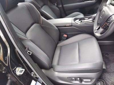 2025 Toyota CROWN ESTATE thumbnail 18