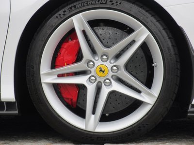 صورة 10 لـ 2021 Ferrari SF90 STRADALE