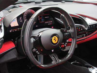 صورة 35 لـ 2021 Ferrari SF90 STRADALE