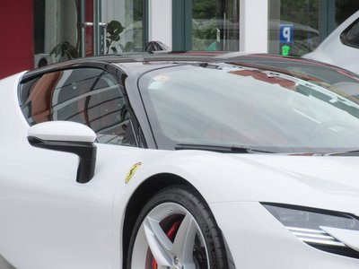 صورة 15 لـ 2021 Ferrari SF90 STRADALE