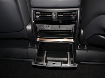 2024 Toyota ALPHARD — миниатюра 18