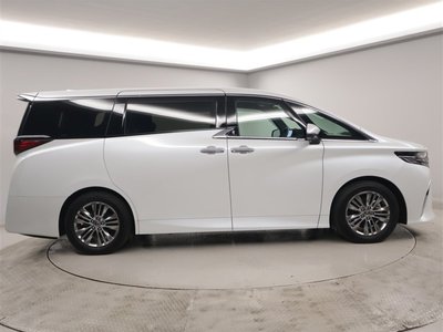 2024 Toyota ALPHARD — миниатюра 2