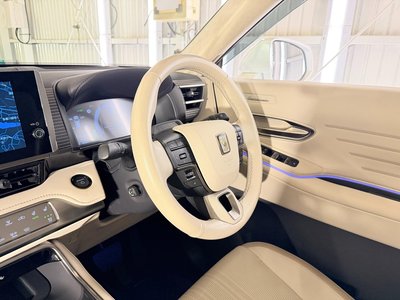 2023 Toyota CENTURY 照片 3