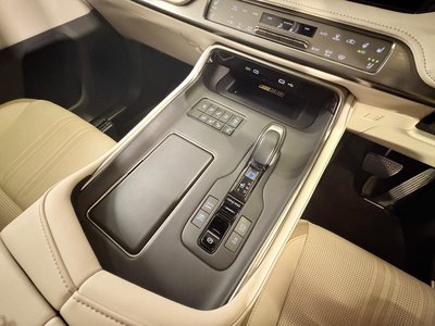 2023 Toyota CENTURY 照片 6