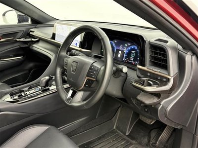 صورة 24 لـ 2025 Toyota CROWN SPORT