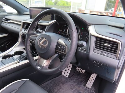 صورة 61 لـ 2019 Lexus RX