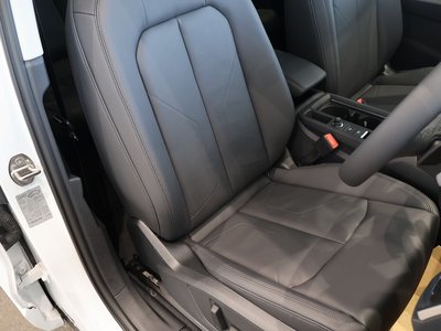 2025 AUDI Q3 photo 12