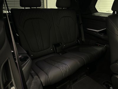 2025 BMW X7 thumbnail 46