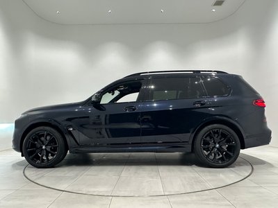 2025 BMW X7 photo 13