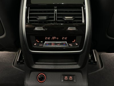 2025 BMW X7 thumbnail 50