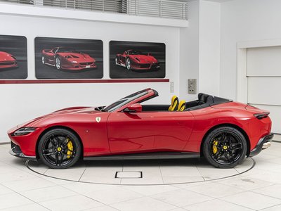 صورة 8 لـ 2025 Ferrari ROMA SPIDER