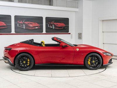 صورة 4 لـ 2025 Ferrari ROMA SPIDER