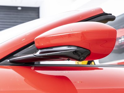 2025 Ferrari ROMA SPIDER thumbnail 28