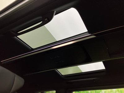 2025 Toyota ALPHARD photo 35