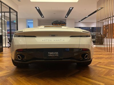 صورة 14 لـ 2024 Aston Martin DB12 VOLANTE