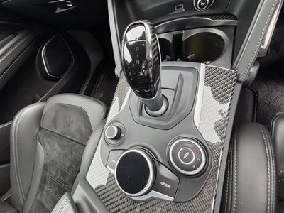 2019 ALFA Romeo STELVIO — фото 20