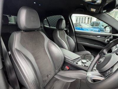 2019 ALFA Romeo STELVIO — фото 50
