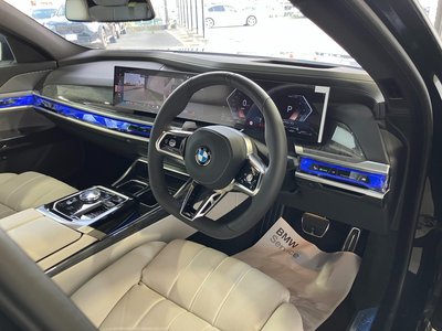 2025 BMW 7 SERIES 照片 3