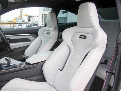 2017 BMW M4 COUPE thumbnail 31