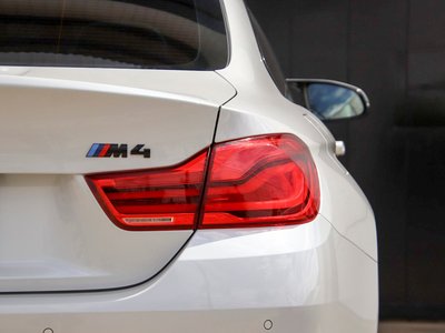 2017 BMW M4 COUPE thumbnail 53