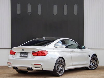 2017 BMW M4 COUPE photo 5