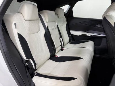 صورة مصغرة 12 لـ 2025 Lexus RX