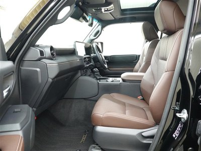 صورة 8 لـ 2024 Toyota LAND CRUISER 250