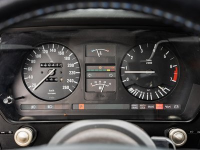 صورة 54 لـ 1989 BMW 6 SERIES