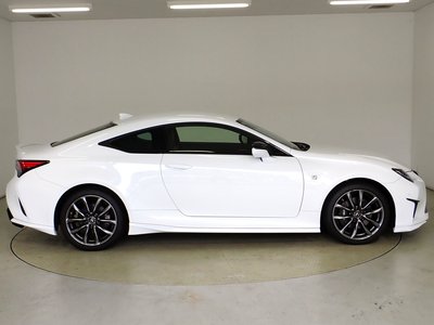 صورة 34 لـ 2020 Lexus RC