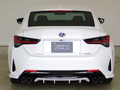 صورة 32 لـ 2020 Lexus RC