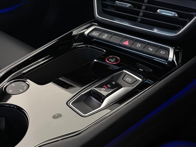صورة 38 لـ 2023 AUDI E-TRON GT QUATTRO