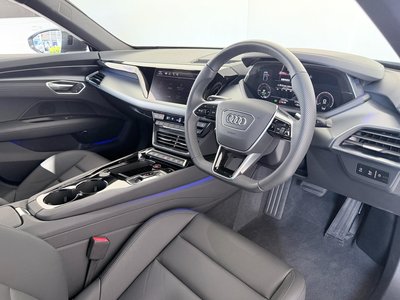 صورة 27 لـ 2023 AUDI E-TRON GT QUATTRO