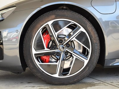 صورة 20 لـ 2023 AUDI E-TRON GT QUATTRO