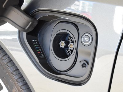 صورة 67 لـ 2023 AUDI E-TRON GT QUATTRO