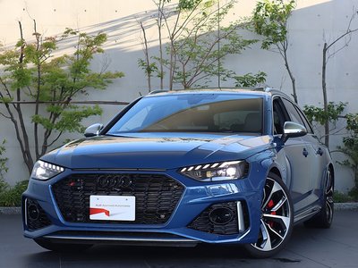 2023 AUDI RS4 AVANT photo 2