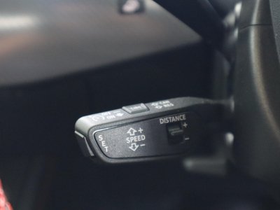 2023 AUDI RS4 AVANT thumbnail 32