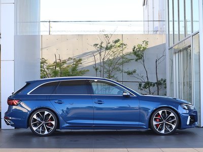 2023 AUDI RS4 AVANT photo 11