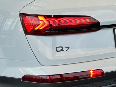 2023 AUDI Q7 — миниатюра 10