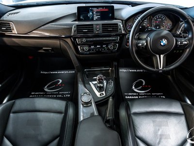 2016 BMW M3 SEDAN photo 4