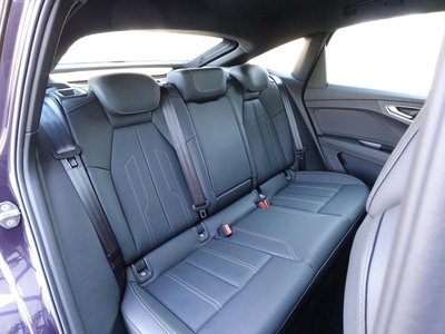 صورة 14 لـ 2025 AUDI Q4 SPORTBACK E-TRON