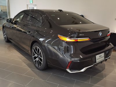 2025 BMW 7 SERIES photo 13