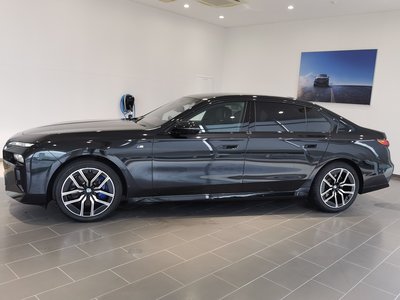 2025 BMW 7 SERIES photo 12