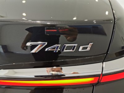 2025 BMW 7 SERIES photo 16