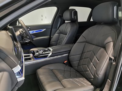 2025 BMW 7 SERIES thumbnail 49